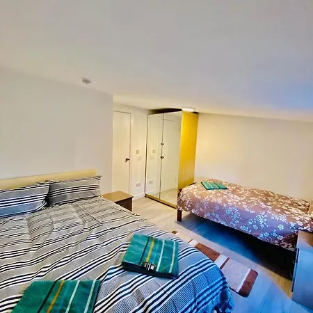 One Bedroom Apartment Wembley Stadium In London Exterior photo